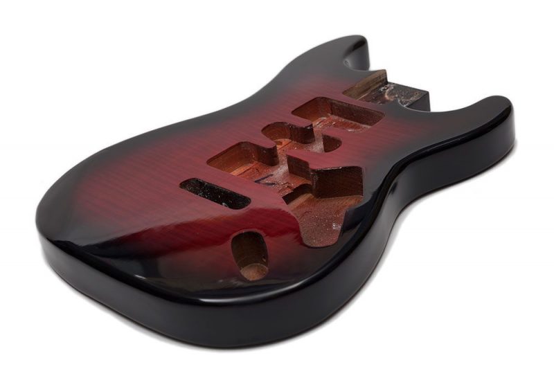 CUERPO STRATOCASTER DE FRESNO CON TAPA DE ARCE FLAMEADO ROJO SUNBURST