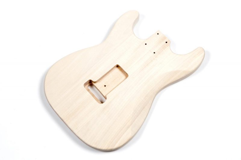 CUERPO STRATOCASTER DE PAULOWNIA