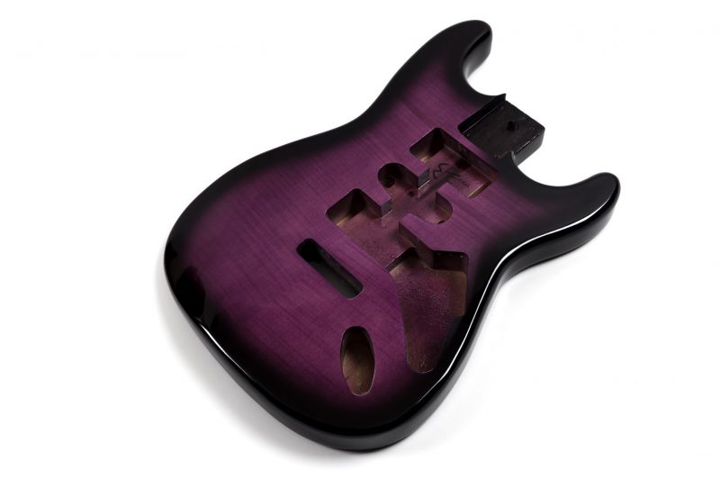 CUERPO STRATOCASTER DE TILO CON TAPA DE ARCE FLAMEADO MORADO SUNBURST