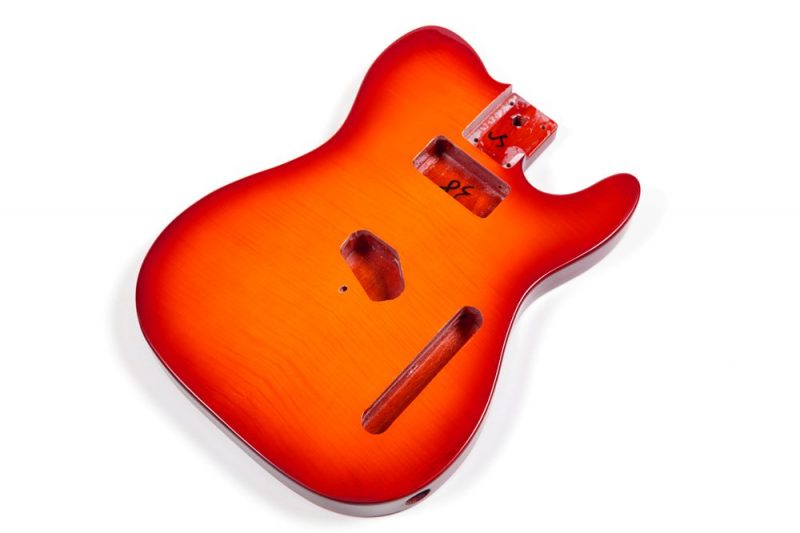 CUERPO TELECASTER DE CAOBA CON TAPA DE ARCE FLAMEADO MIEL SUNBURST