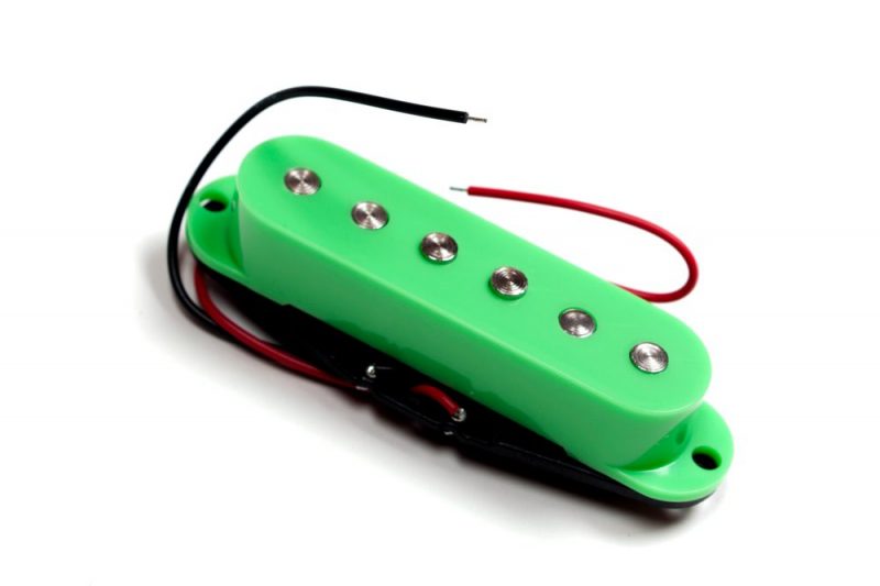 PASTILLAS ARTEC SINGLE COIL CON POLOS ESCALONADOS VERDES