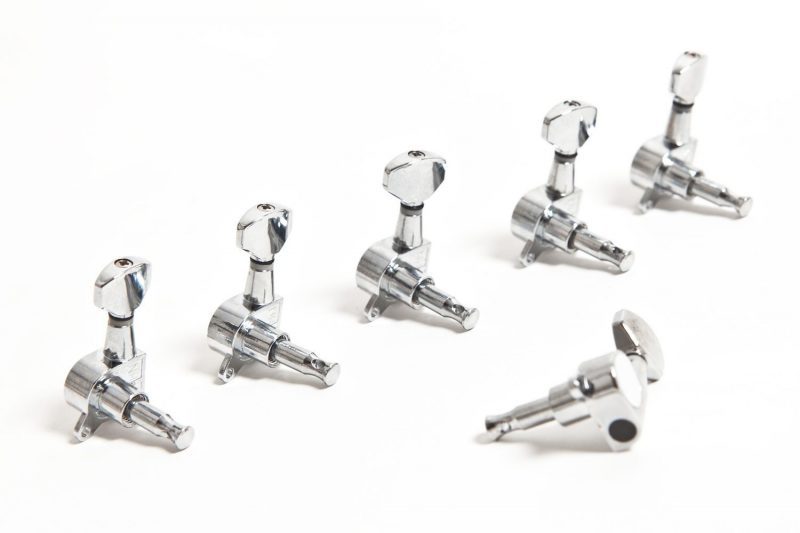 CLAVIJAS MH 04 CROMADAS