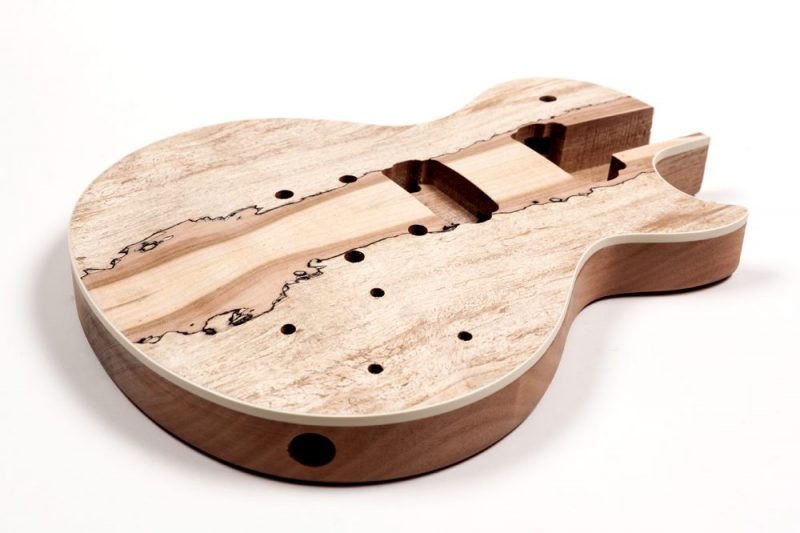 CUERPO LES PAUL DE CAOBA CON TAPA DE ARCE ESPALTADO