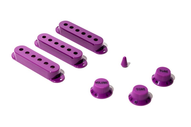 SET DE CUBIERTAS SINGLE COIL, BOTONES Y TIP MORADOS