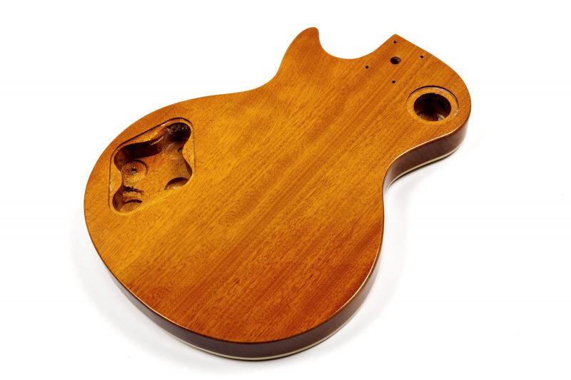 CUERPO LES PAUL DE CAOBA CON TAPA DE ARCE FLAMEADO ACABADO NATURAL