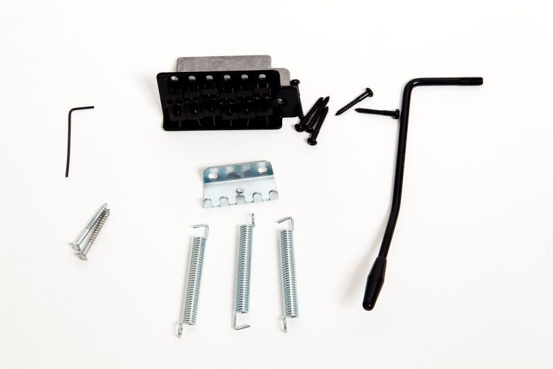 BLACK STRATOCASTER TREMOLO BRIDGE