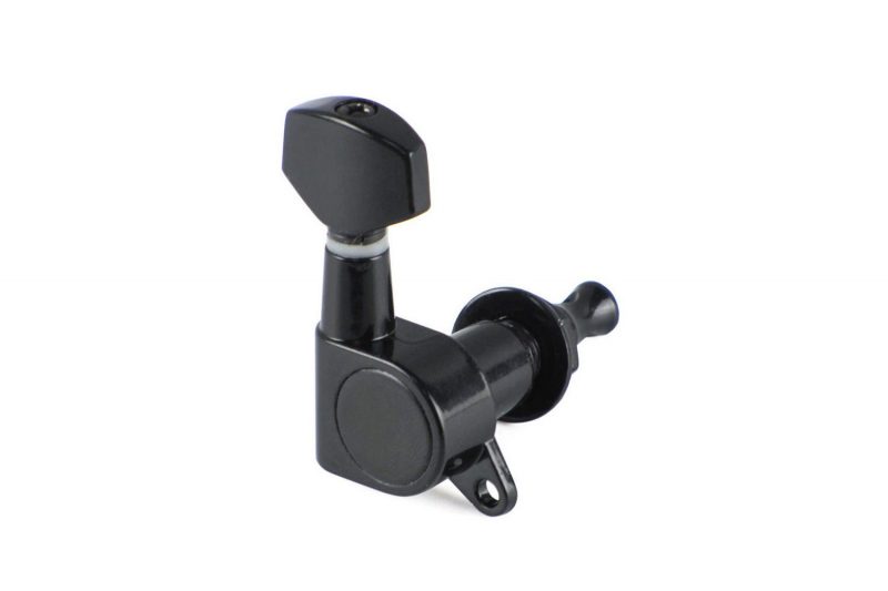 CLAVIJAS MH 04 NEGRAS