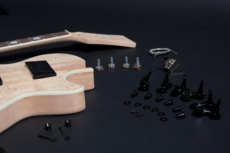 MAHOGANY WITH SPALTED MAPLE SET-IN LES PAUL ELECTRIC GUITAR DIY KIT