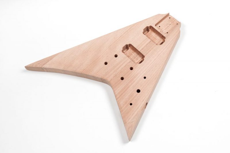 CUERPO FLYING V DE CAOBA