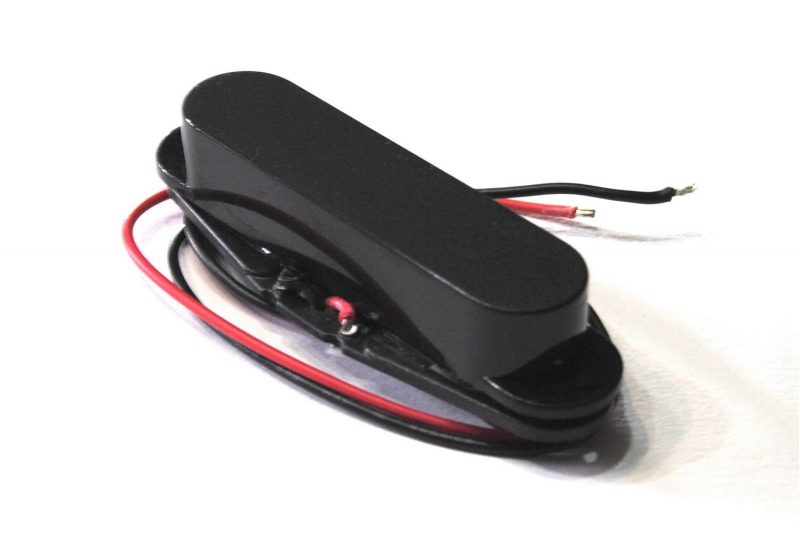 BLACK  ARTEC COVERED SINGLE COIL PICKUPS