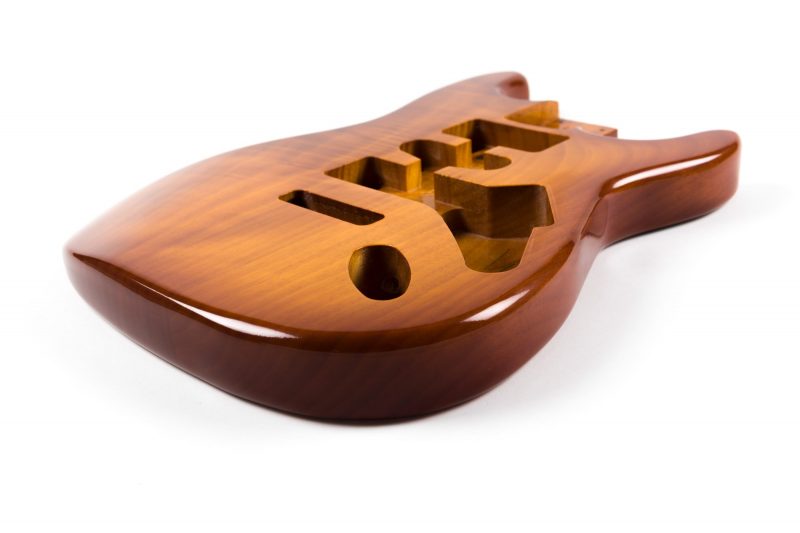 CUERPO STRATOCASTER DE CAOBA ACABADO HONEY BURST