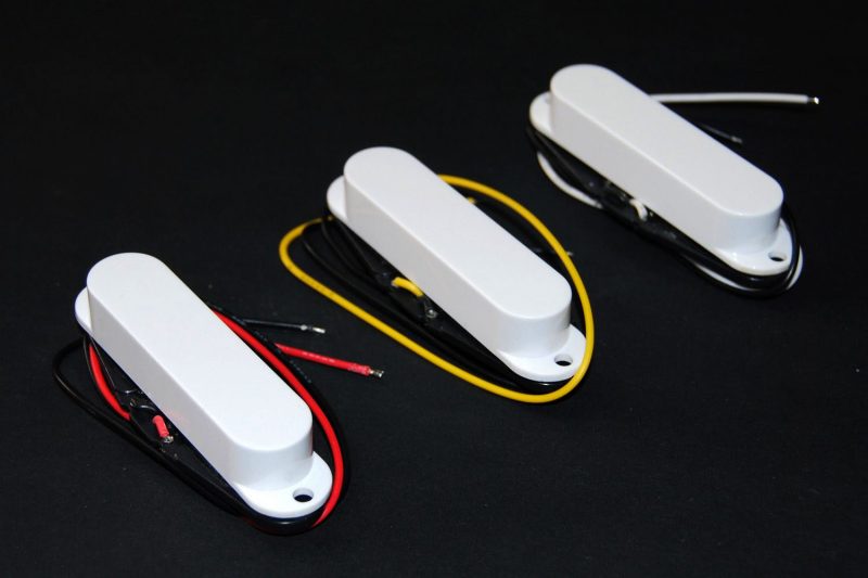 WHITE ARTEC COVERED SINGLE COIL PICKUPS