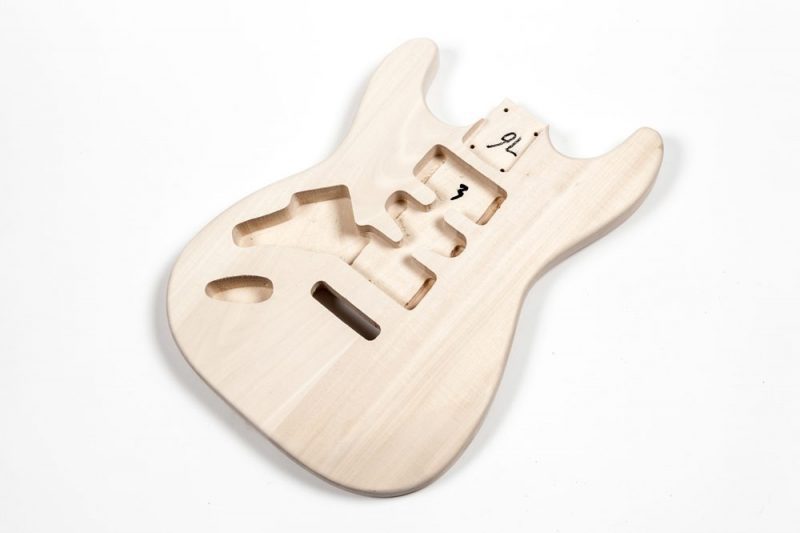 CUERPO STRATOCASTER ZURDO DE TILO
