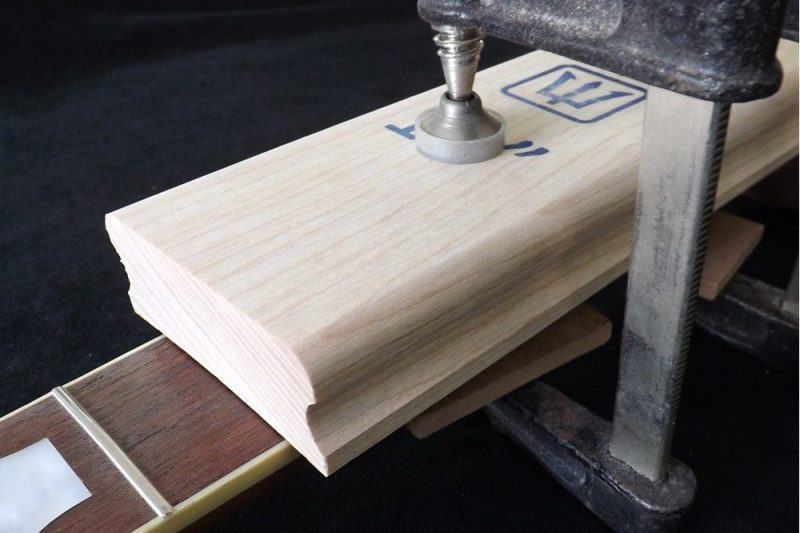 TACOS DE MADERA PARA LIJADO DE TRASTES Y DIAPASONES 200MM