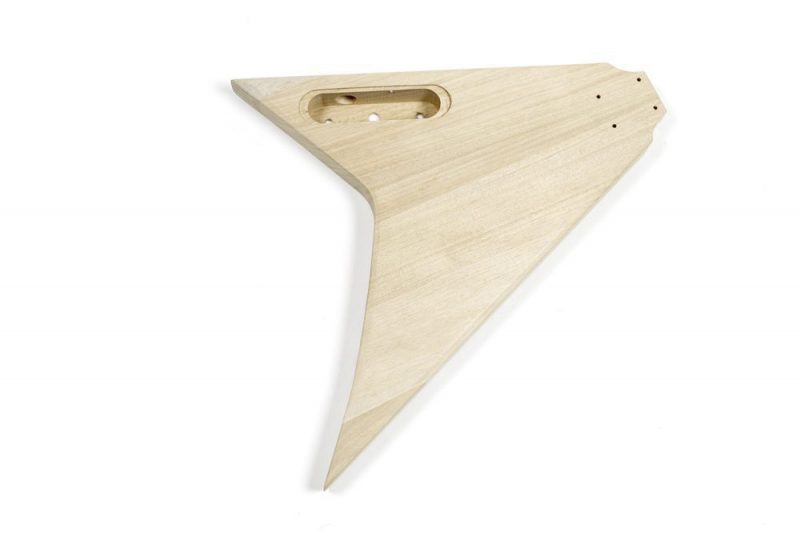 CUERPO FLYING V DE TILO