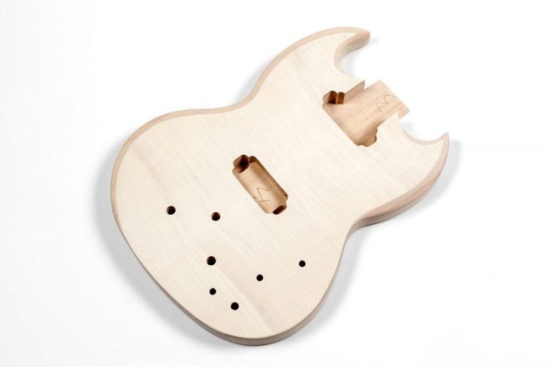 CUERPO BAJO SG TILO CON TAPA DE ARCE FLAMEADO