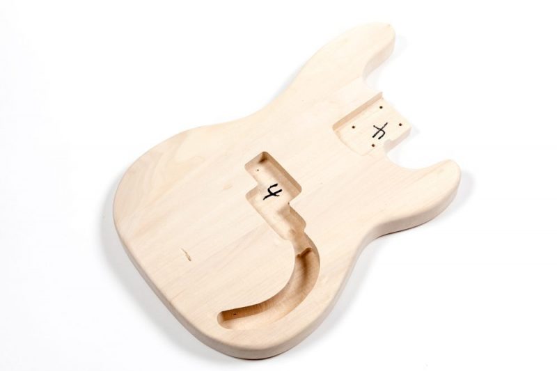 CUERPO BAJO PRECISION BASS TILO