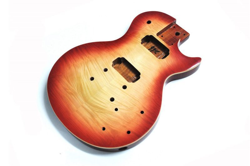 CUERPO LES PAUL DE CAOBA CON TAPA DE ARCE FLAMEADO CEREZA SUNBURST