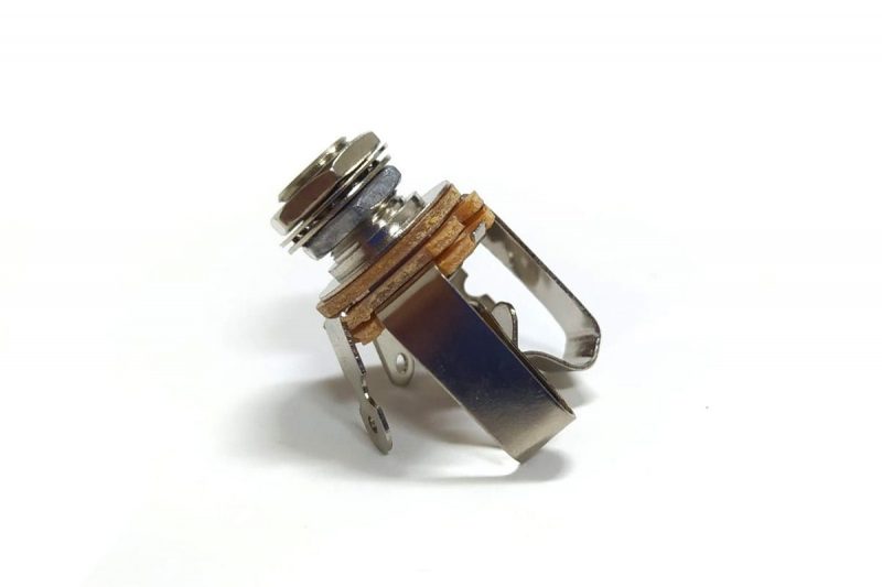 CHROME FEMALE STEREO JACK CONNECTOR