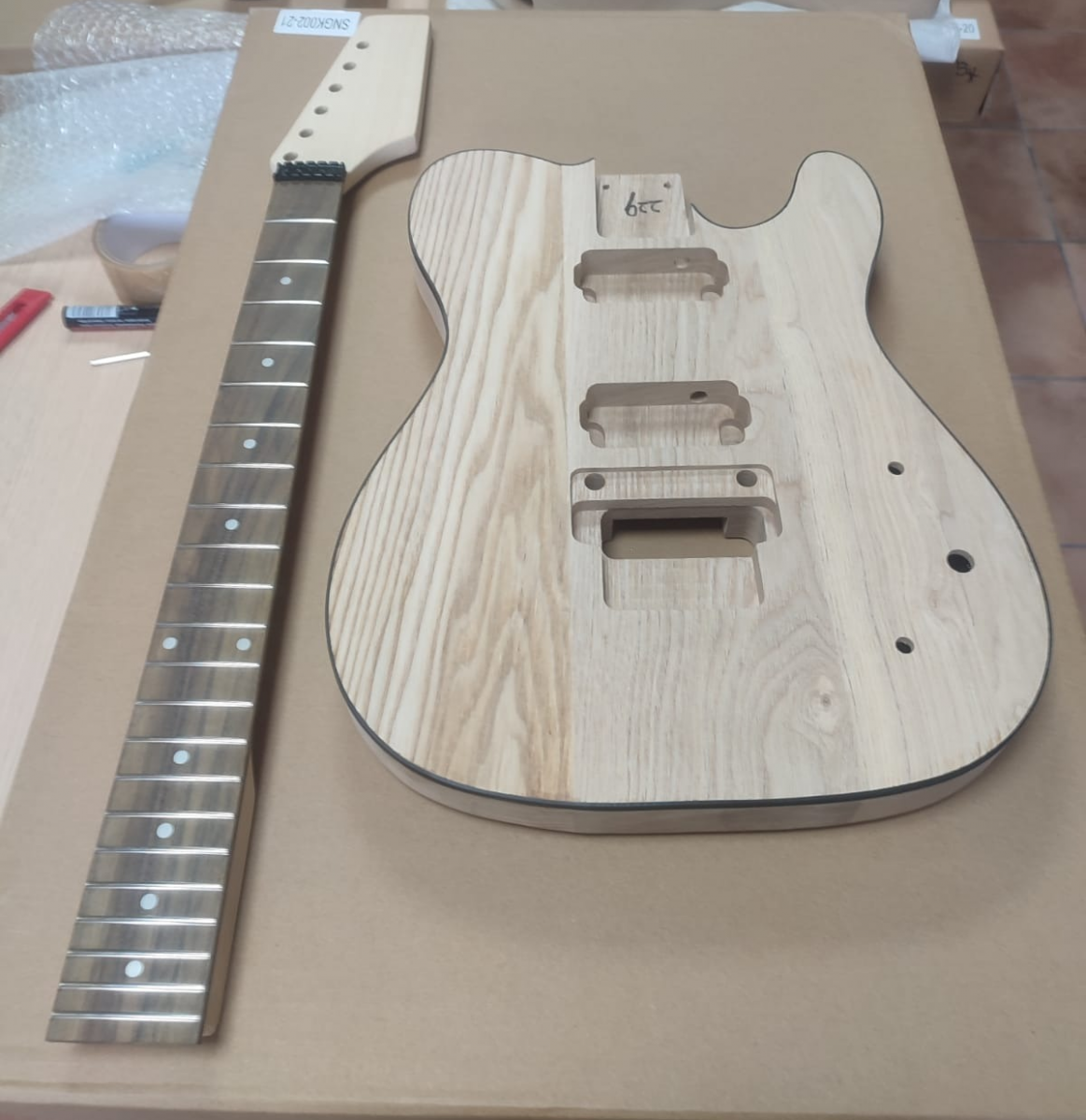 ASH TELECASTER HUMBUCKER FLOYD ROSE ELECTRIC GUITAR DIY KIT Clandestine Guitars Tienda