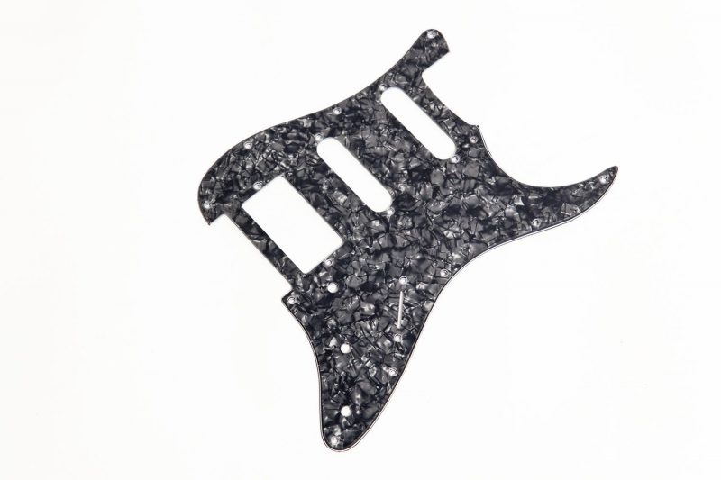 PICKGUARD STRATOCASTER HSS NEGRO PERLADO – LIQUIDACIÓN